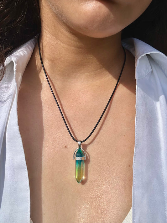 Aura Pendant Quartz
