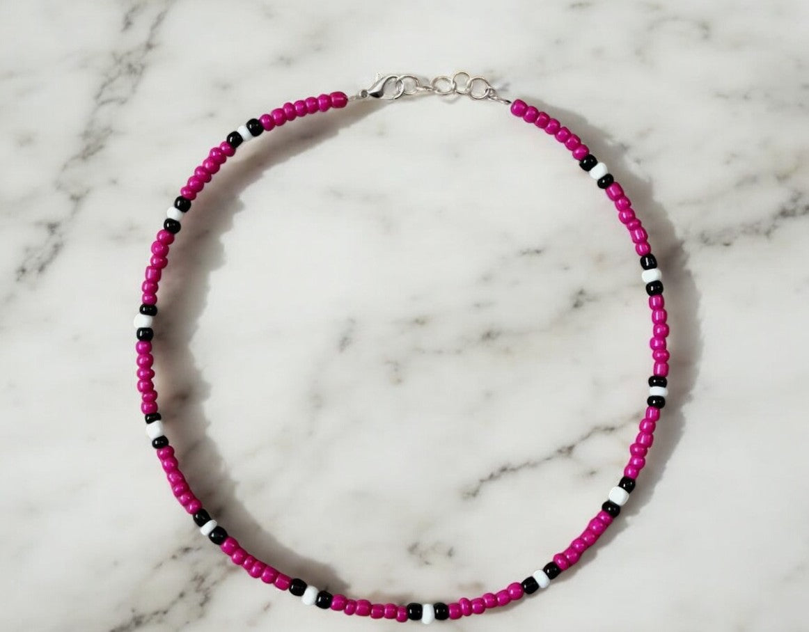 fuchsia black white seed choker styling aesthetic jewelry outfit look